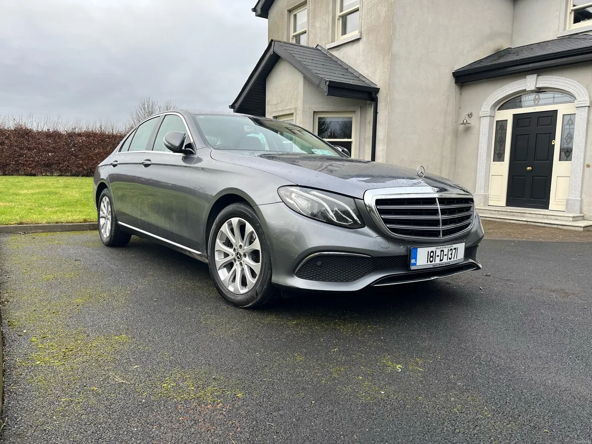 Mercedes Benz - E200 D - AVANTGARDE EXCLUSIVE - Image 2