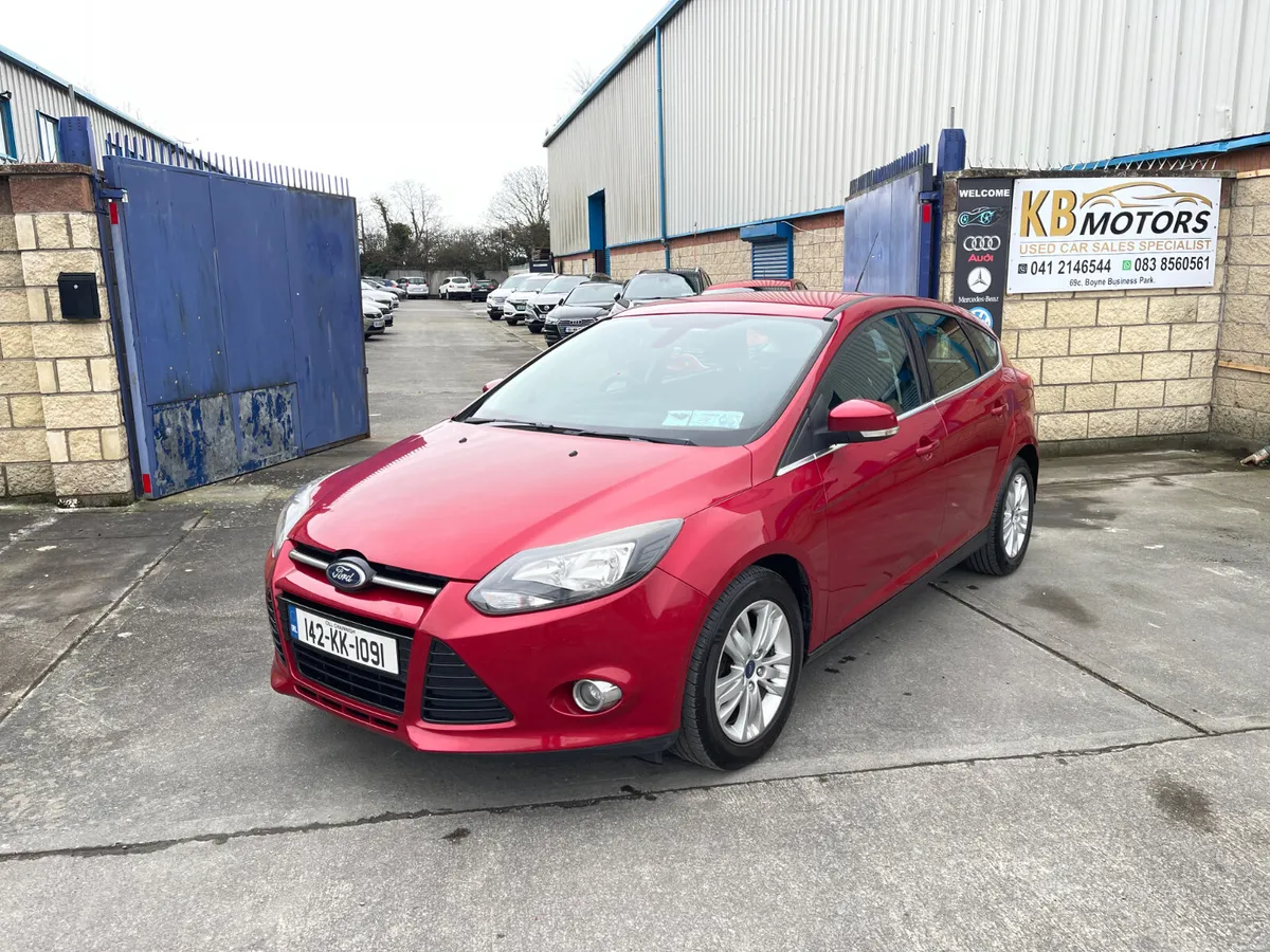 Ford Focus 1.6Titanium Navigator,Automatic,New NCT - Image 1