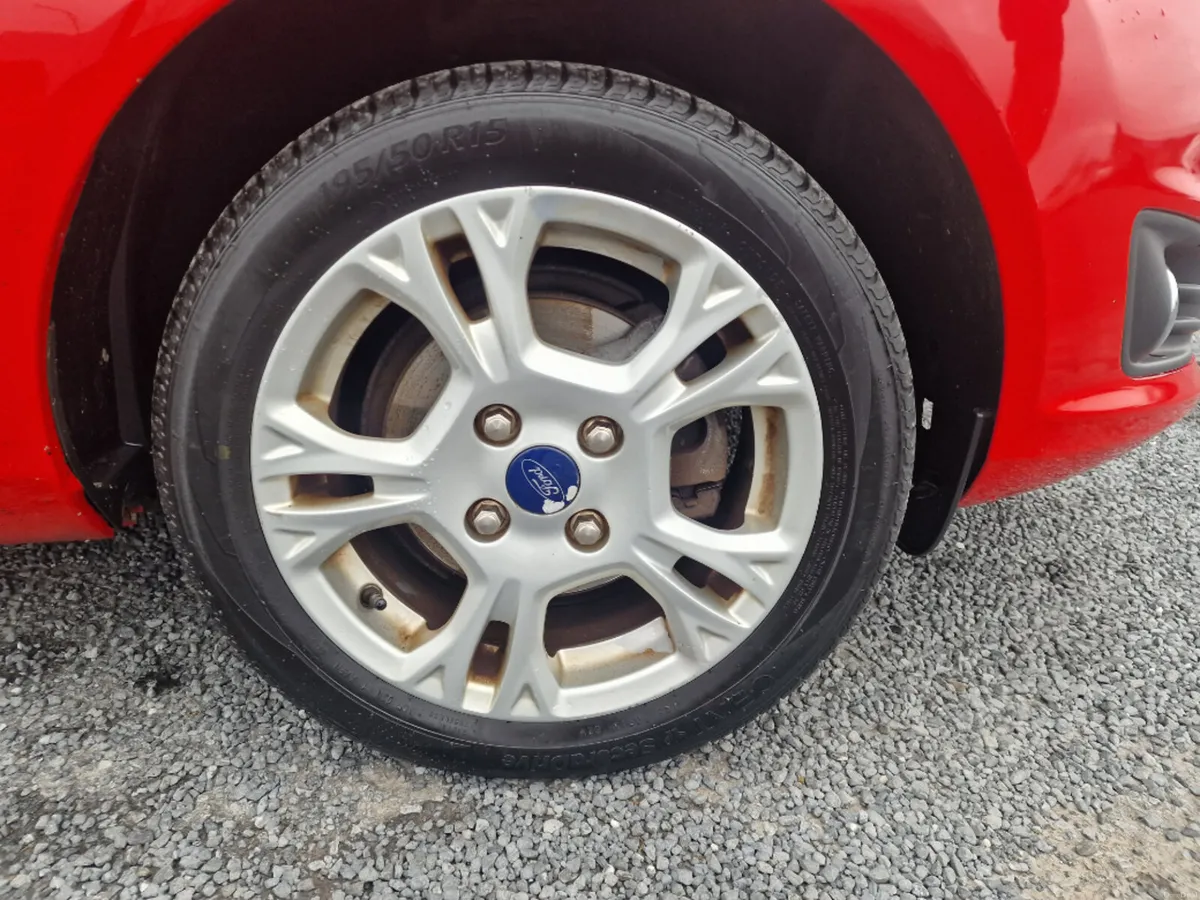 Ford Fiesta MCA Zetec 1.25 60PS M5 4DR - Image 4