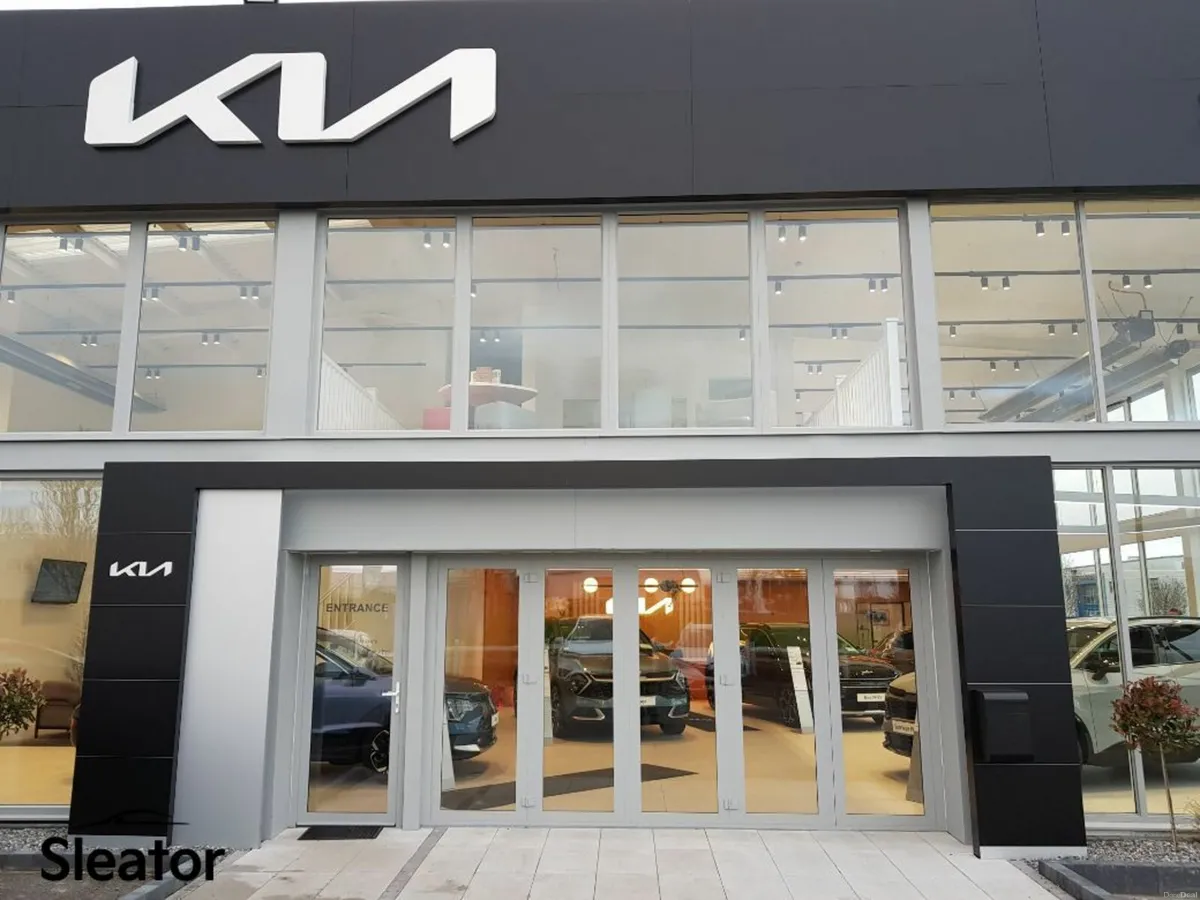 Kia Sorento Phev K4 MY22 6DR Auto - Image 2