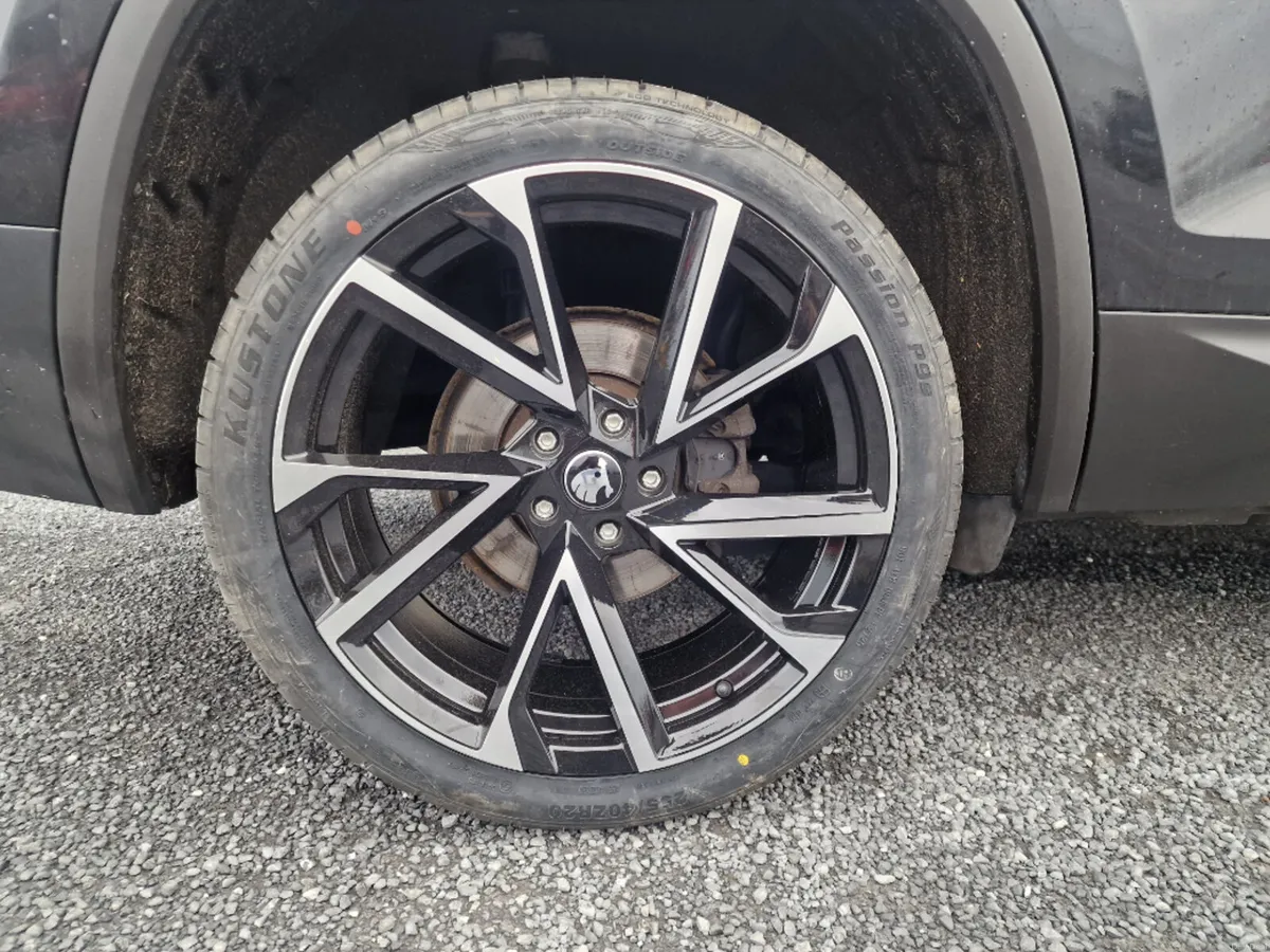 Skoda Kodiaq STYLE 7SEATS 2.0tdi 150HP DSG AUTO*QU - Image 4