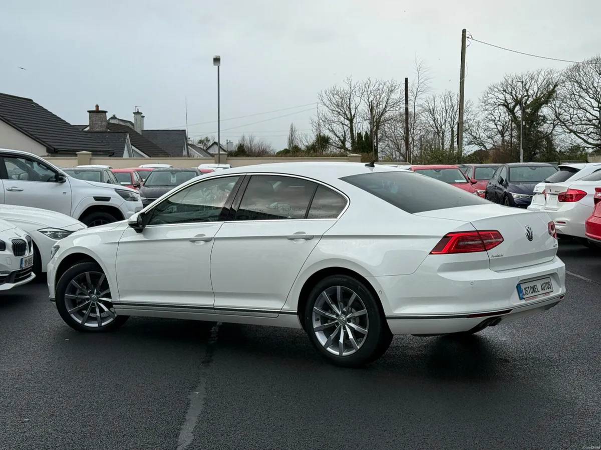 192 VW PASSAT SALOON HIGHLINE 2.0TDI 190BHP AUTO - Image 3