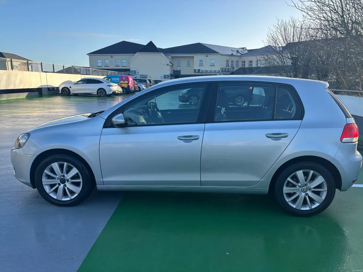 Volkswagen Golf 2011 - Image 4