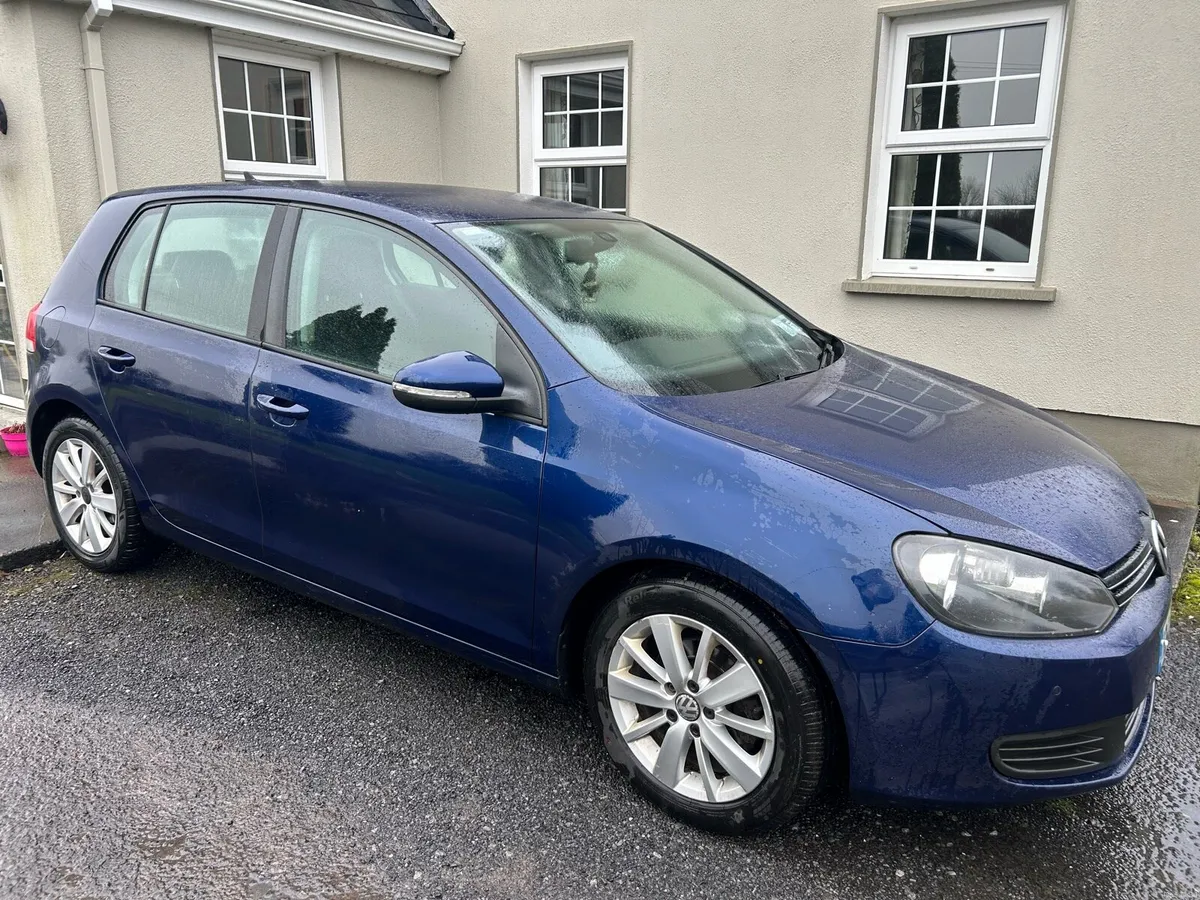 2012 Volkswagen Golf - Image 1