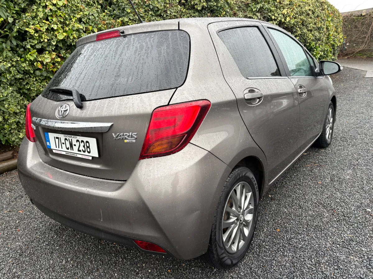 Toyota Yaris 2017 - Image 3