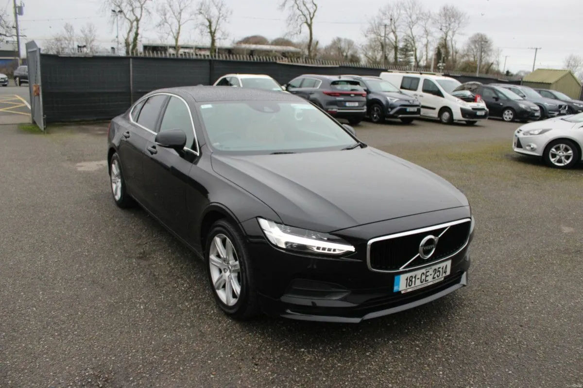 Volvo S90 D4 190hp Momentum Auto - Image 1