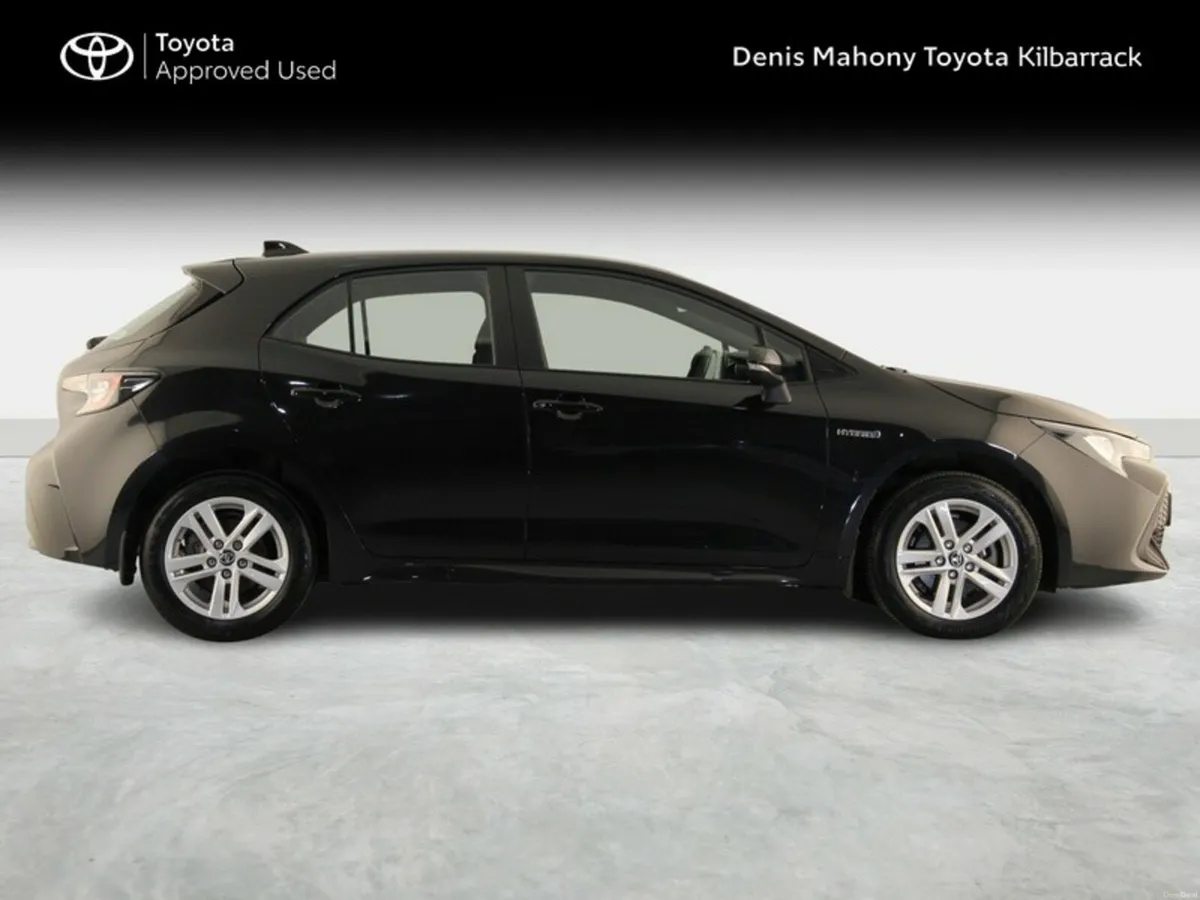 Toyota Corolla HYBRID LUNA H/B 4DR AUTO - Image 3
