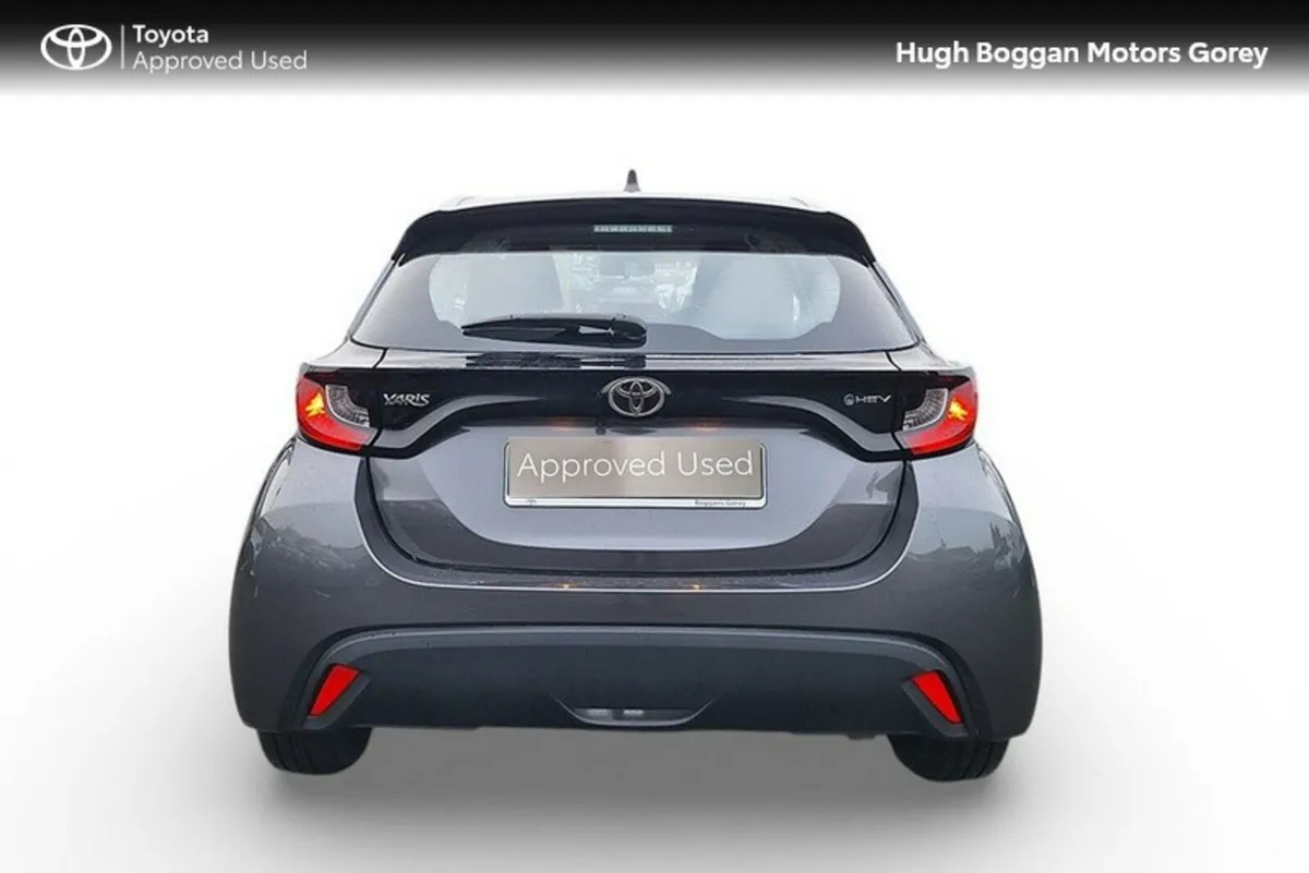 Toyota Yaris 1.5 HYBRID LUNA 4DR - Image 4