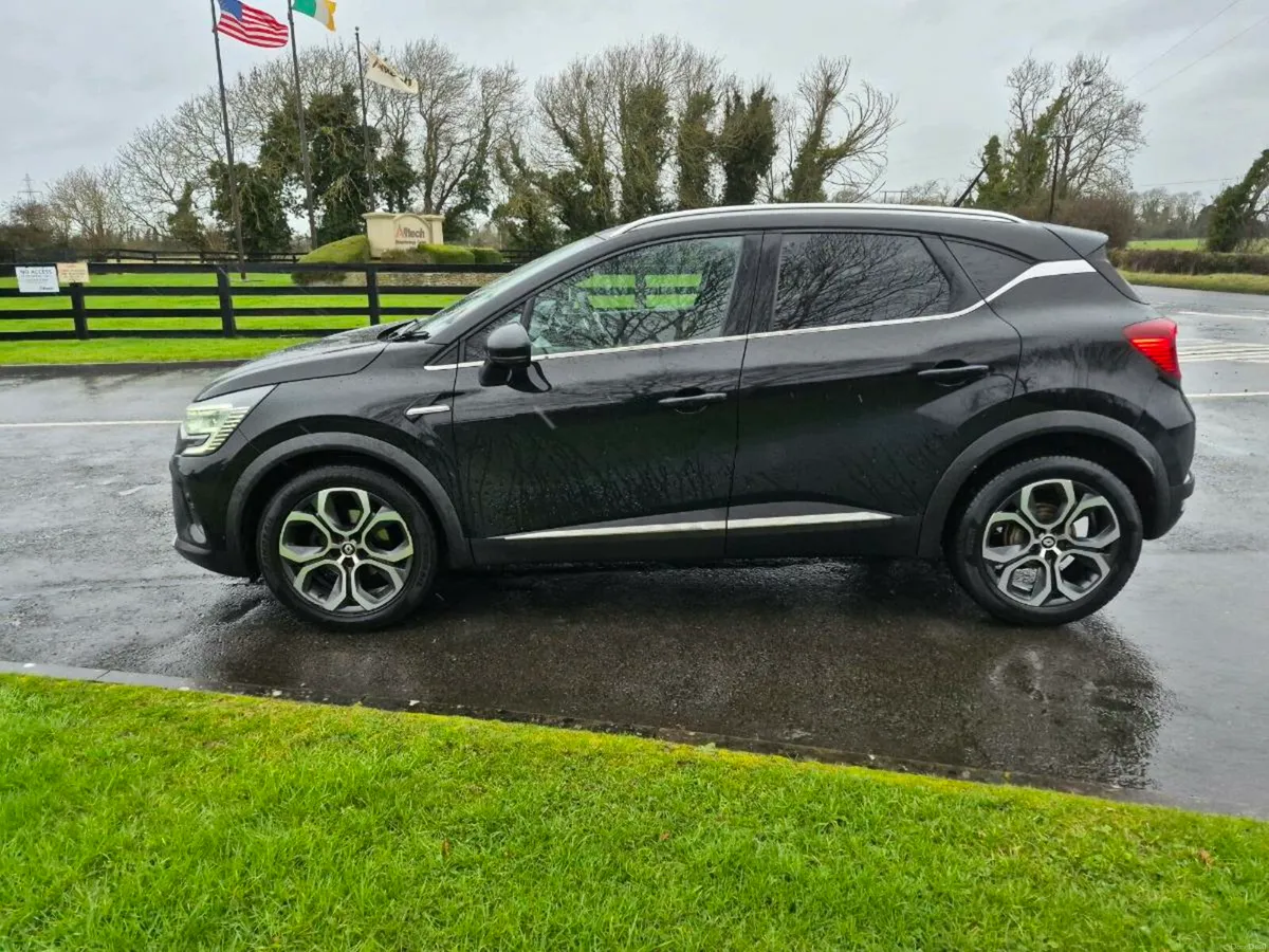 Renault Captur  1.3SE  TCe 2022 Manual - Image 4