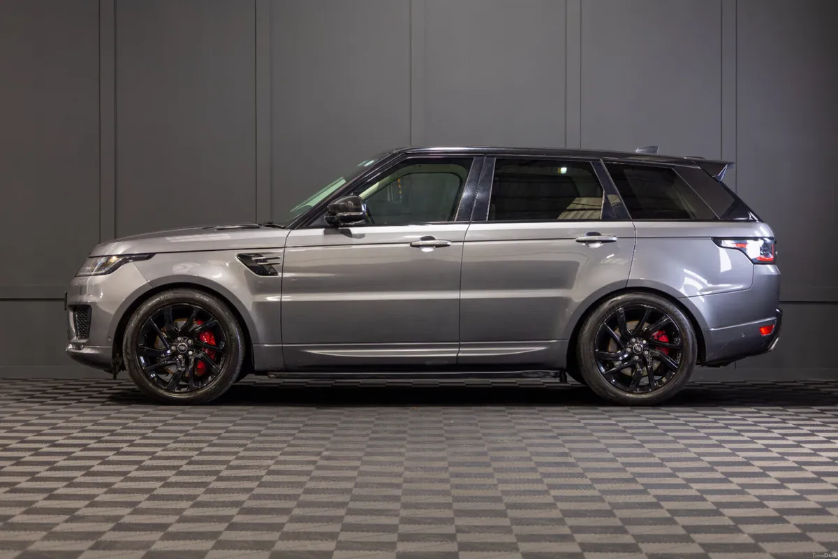 182 Range Rover Sport P400e HSE Dynamic - Image 3