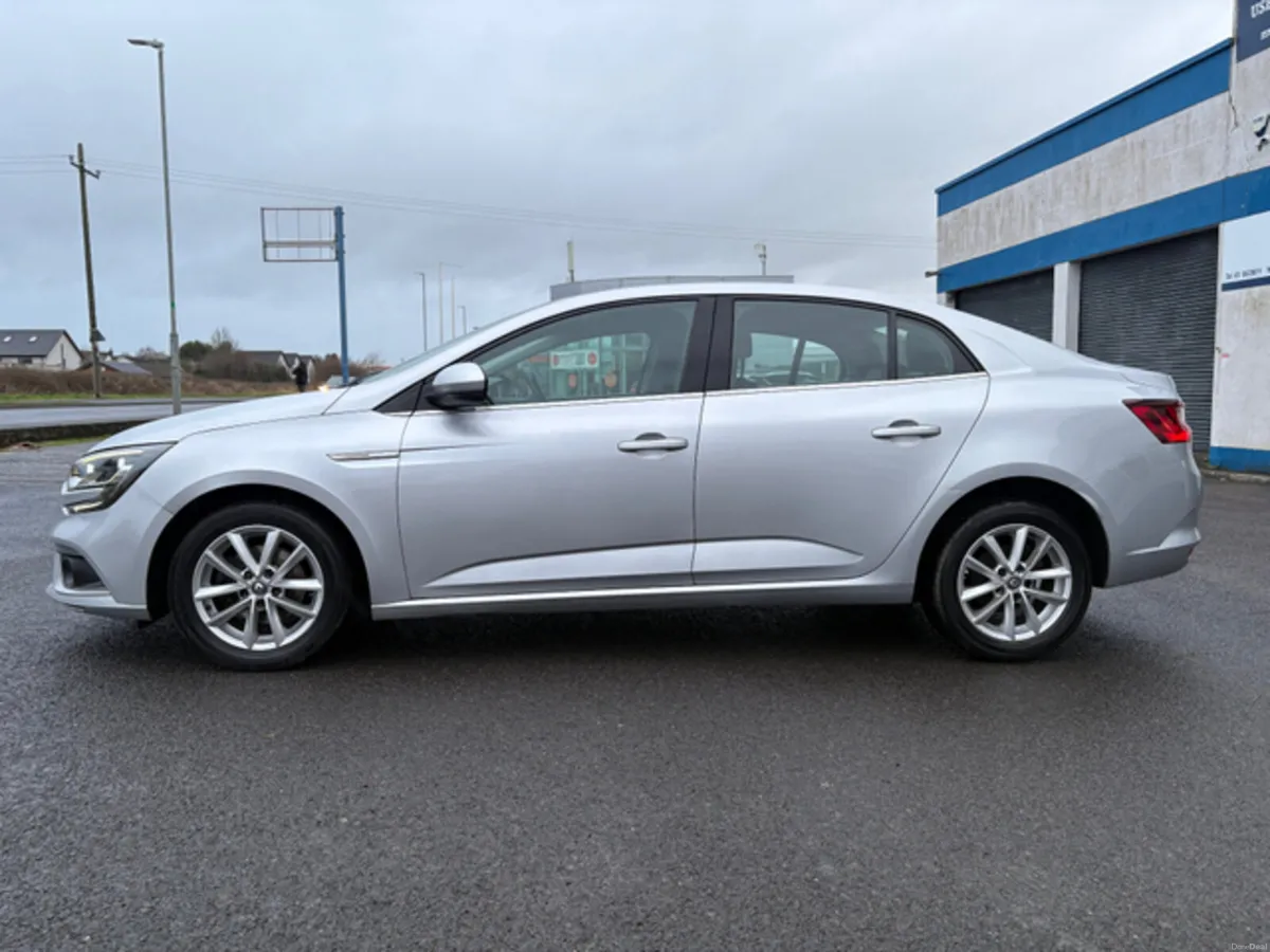 Renault Megane 2018//EXCELLENT CONDITION - Image 3