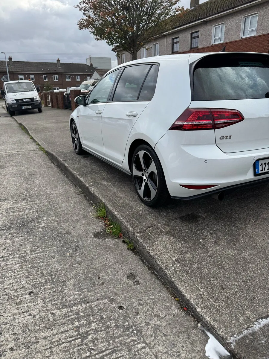 2017 Mk7 gti - Image 4