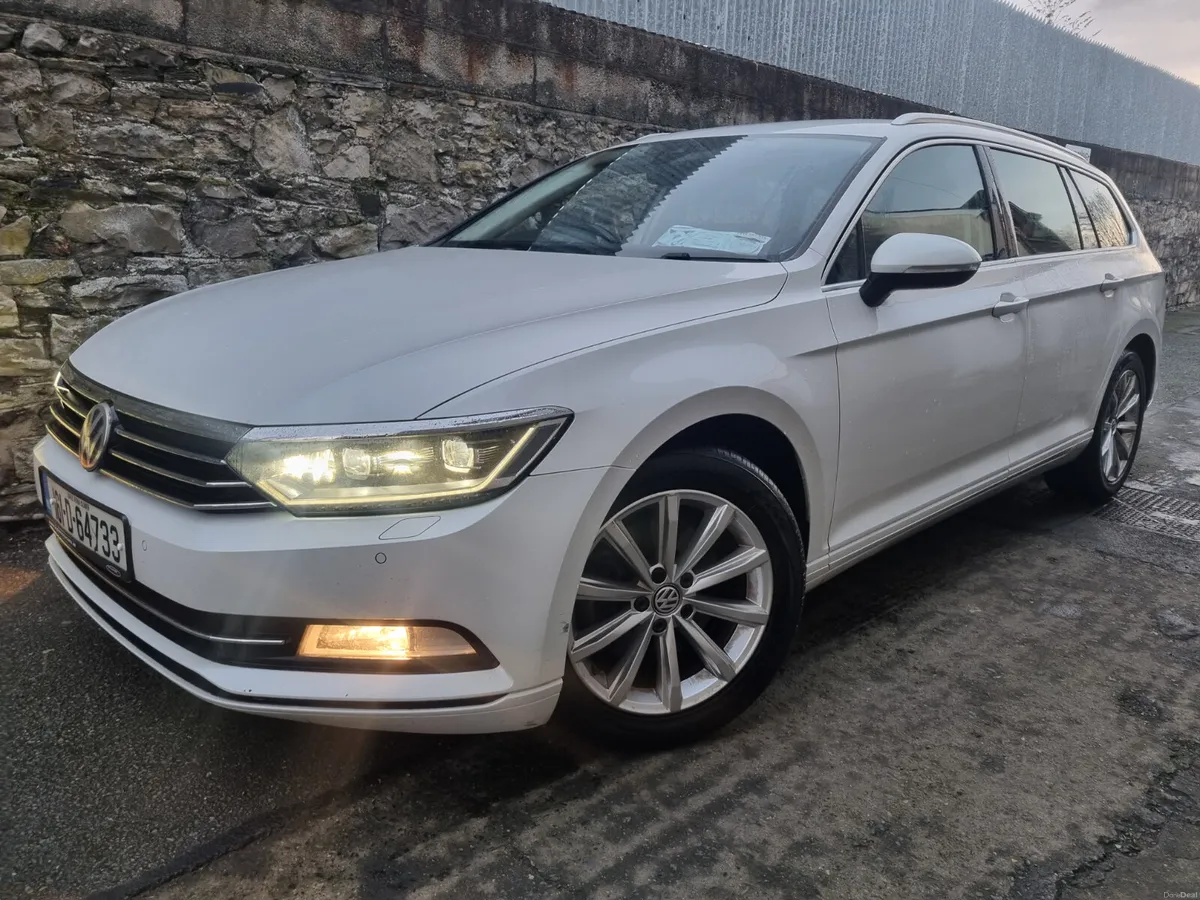 Volkswagen Passat 2016 - Image 4