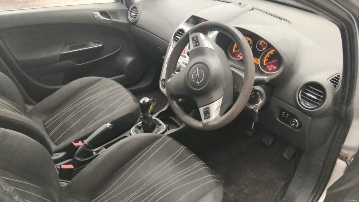 2011 OPEL CORSA 1.2 PETROL €2500 - Image 3