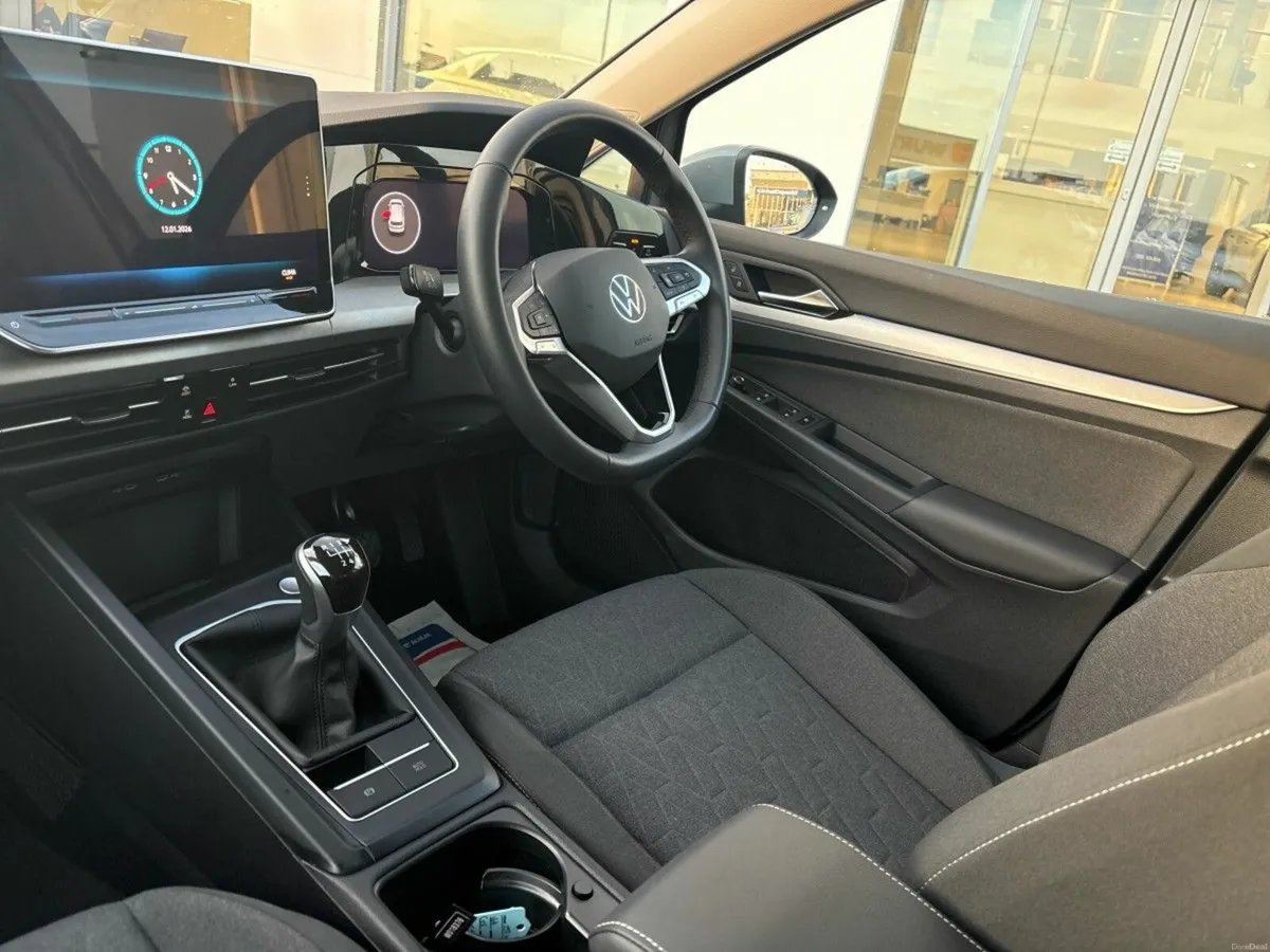 Volkswagen Golf GOLF EDITION 75 2.0 TDI 116HP - Image 2