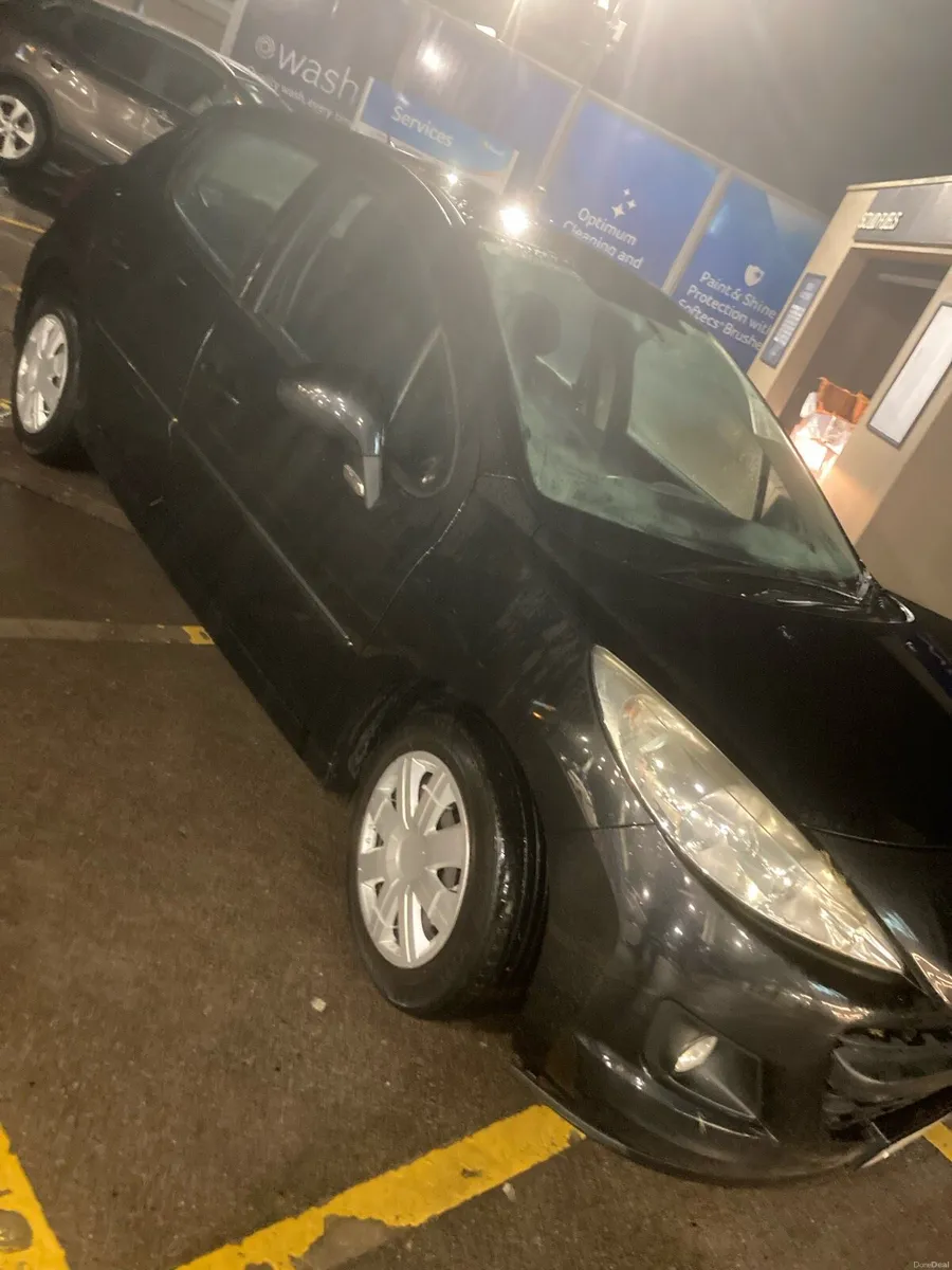 Peugeot 207 - Image 1