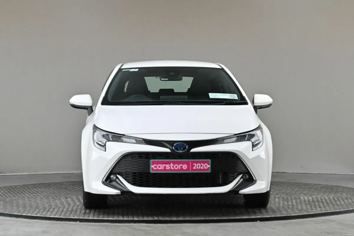 Toyota Corolla 1.8 HYBRID LUNA - Image 2