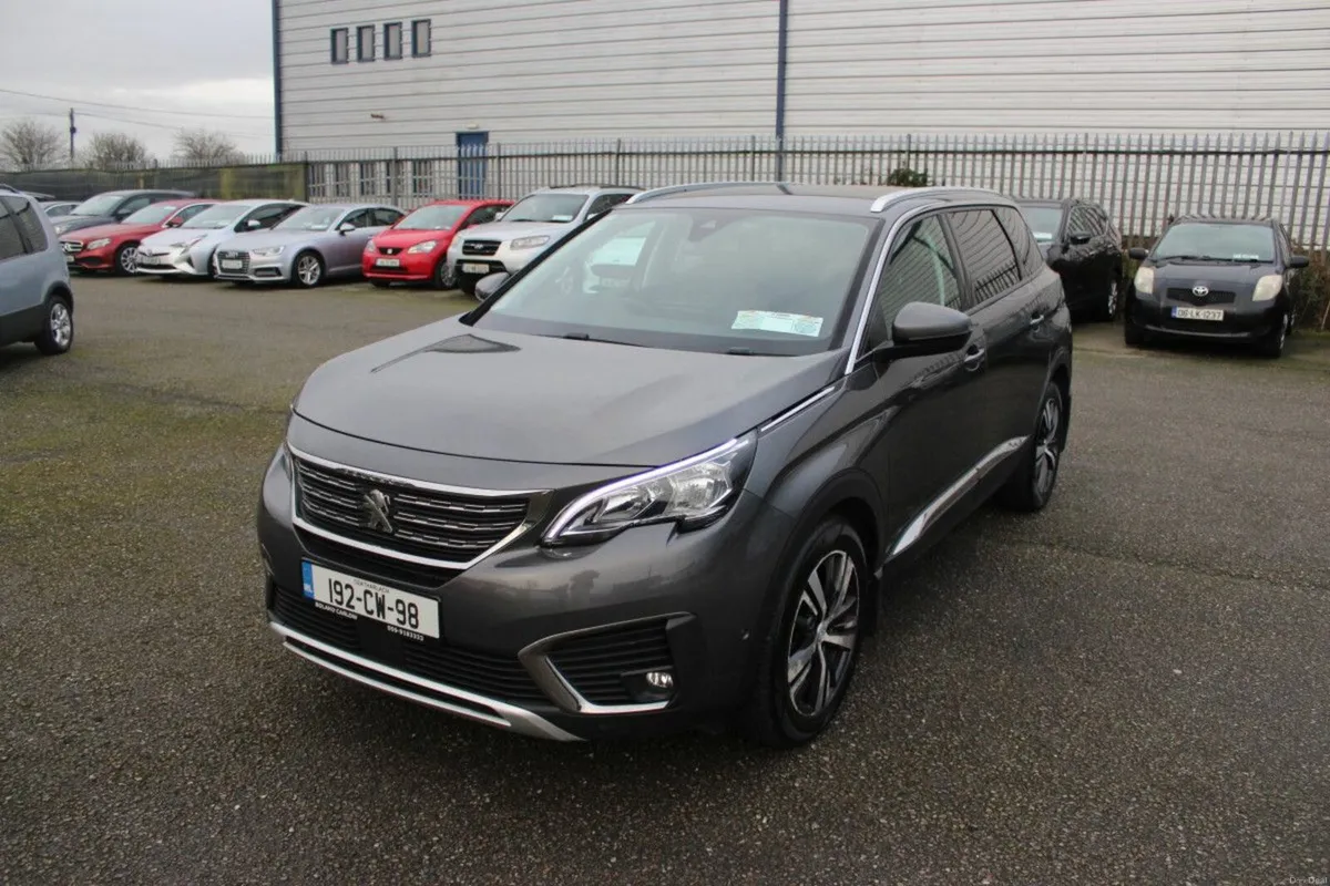 Peugeot 5008 1.5 BlueHDi 130bhp Allure - Image 3