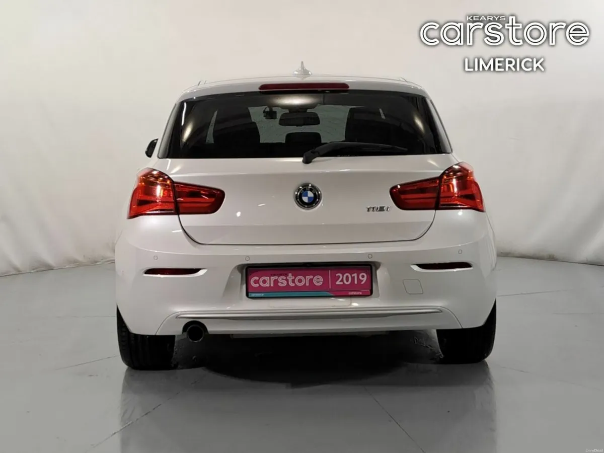 BMW 1-Series 118i AUTO - Image 4