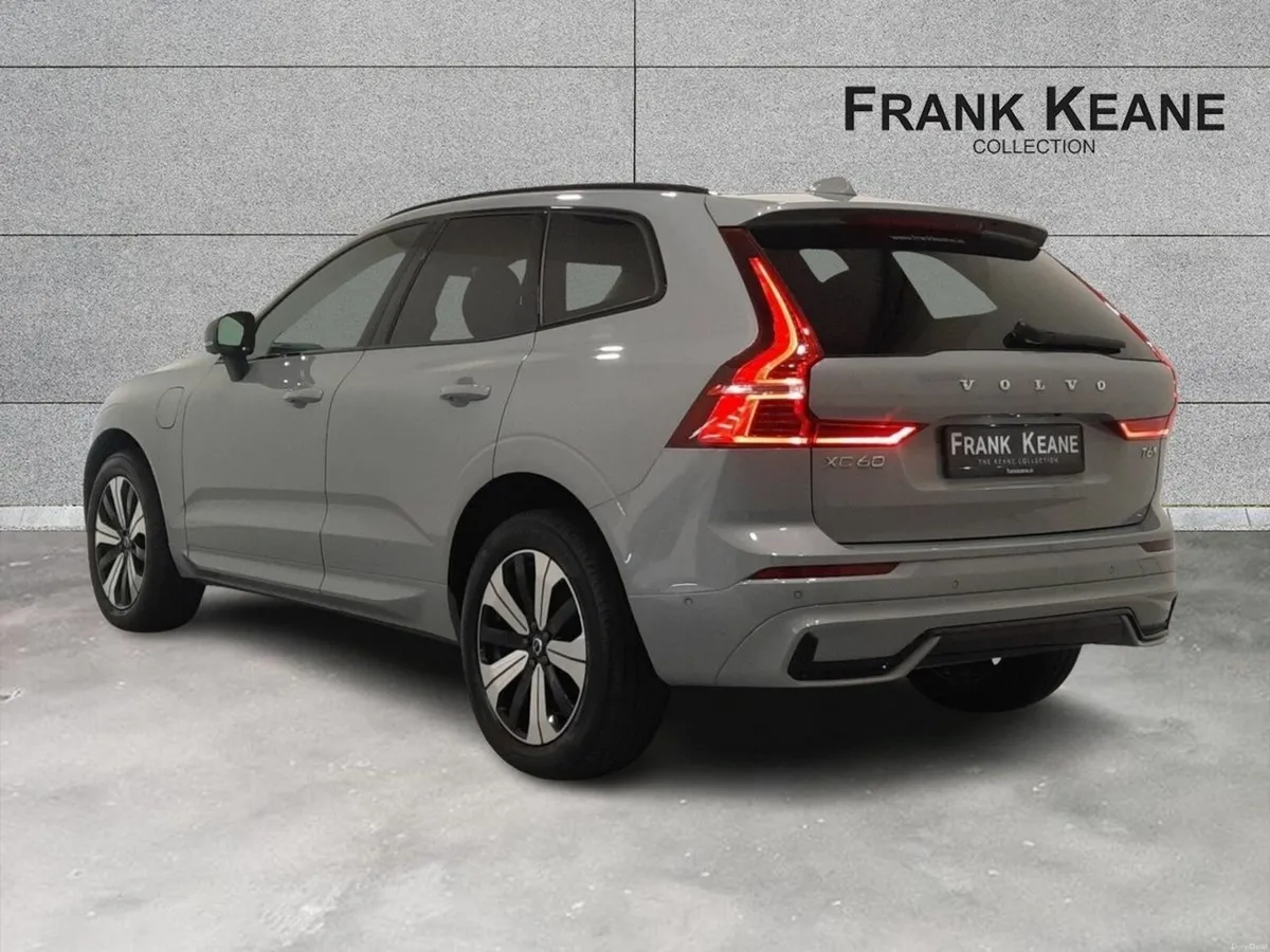 Volvo XC60 Xc60 + T6 Phev Awd Auto  Plus  Recharge - Image 2
