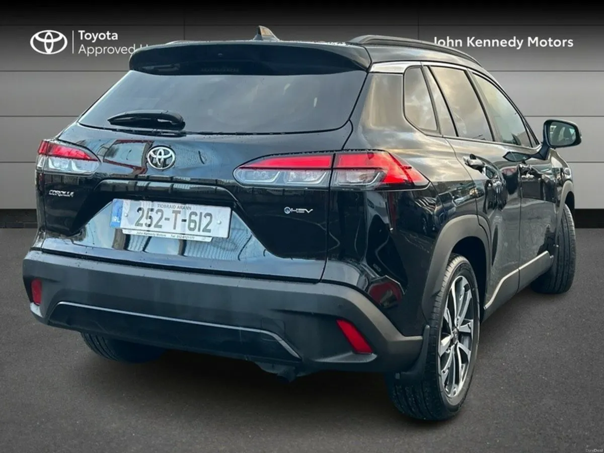 Toyota Corolla Cross HYBRID SOL - Image 2