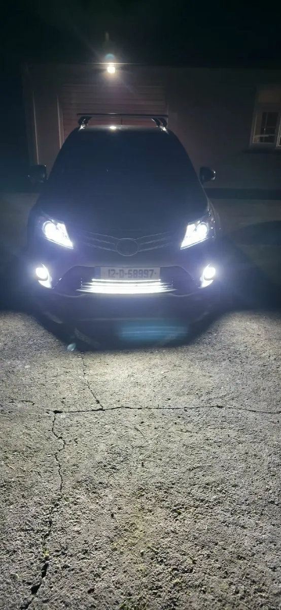 Toyota Avensis 2012 - Image 3