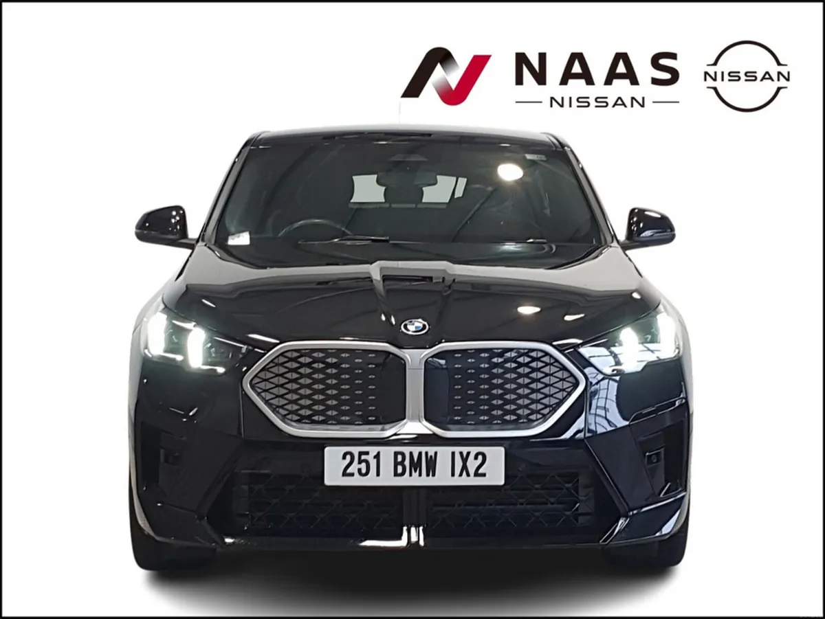 BMW iX2 EDRIVE20 M SPORT 65kWh (251) - Image 3