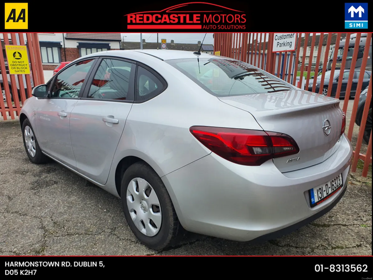 Opel Astra S 1.7 CDTI 110PS 4DR - Image 3