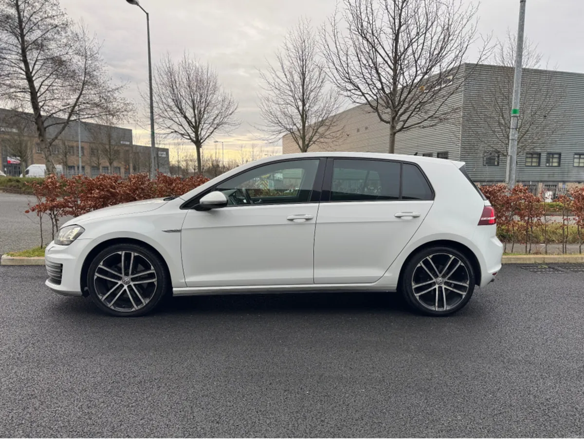 Volkswagen Golf GTD 2.0 MANUAL *FULL SERVICE HISTO - Image 2
