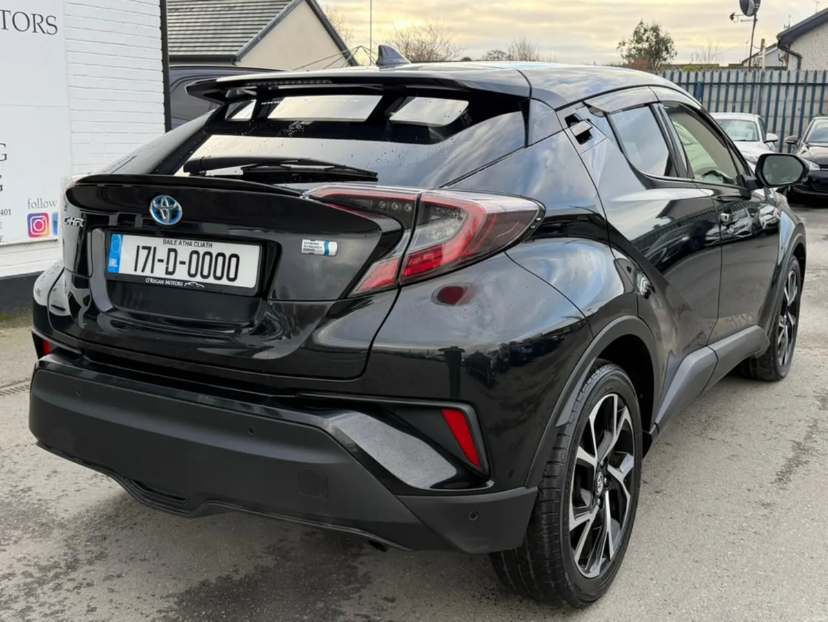 Toyota C-HR (171) 1.8 HYBRID SPORT AUTO - Image 4