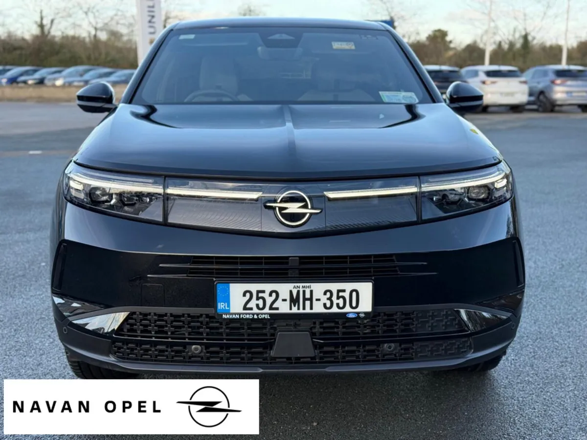 Opel Grandland GS-Line 1.2T Hybrid 136Ps  ** Ex De - Image 3