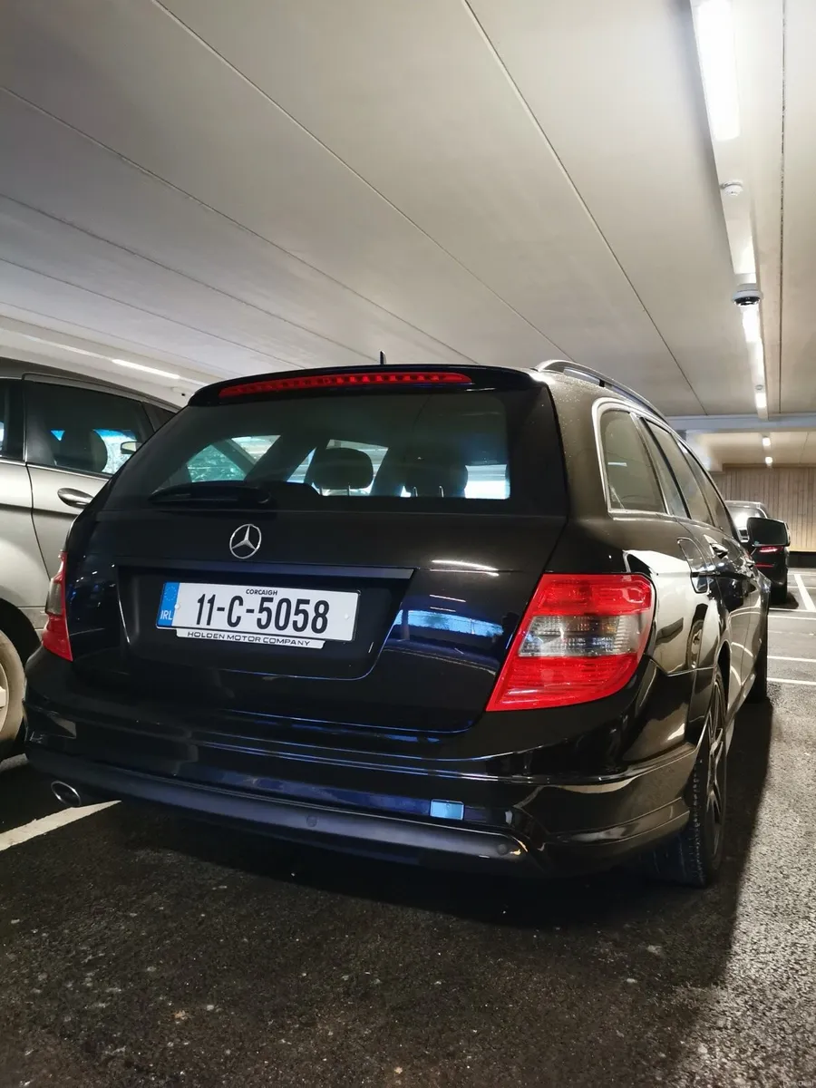 Mercedes C200 Estate - Image 2