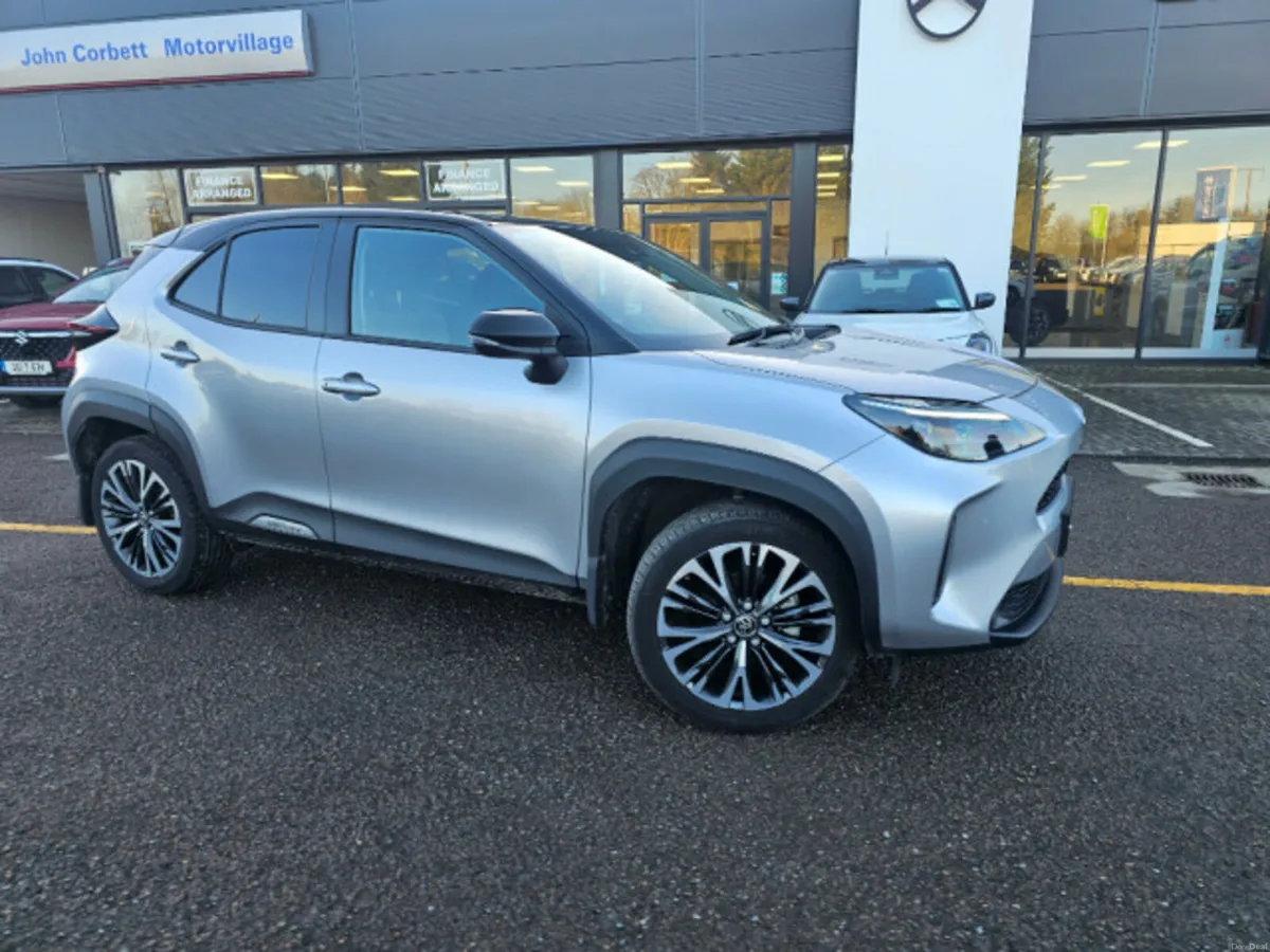 Toyota Yaris CROSS HYBRID AUTOMATIC - Image 4