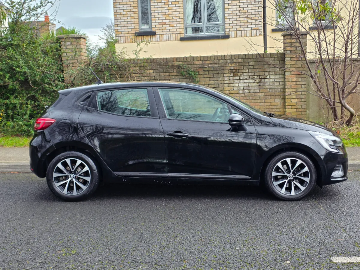 Renault Clio Equilibre TCE 90 CVT Dfull MY2 - Image 2