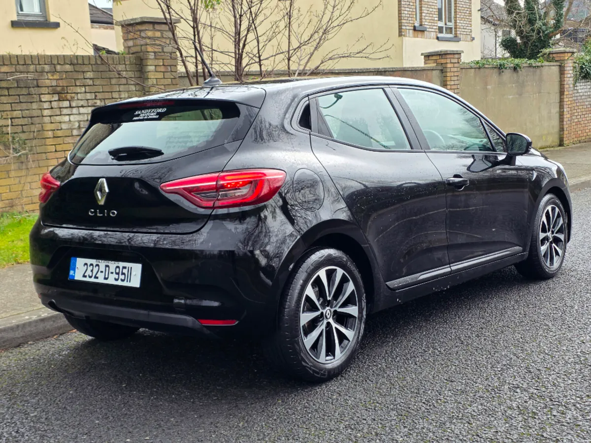 Renault Clio Equilibre TCE 90 CVT Dfull MY2 - Image 3