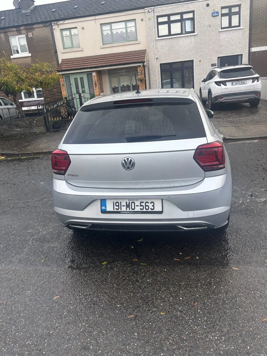 2019 Volkswagen r line polo - Image 3