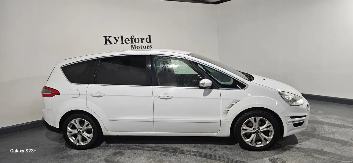 Ford S-Max 2014  7Seater - Image 4