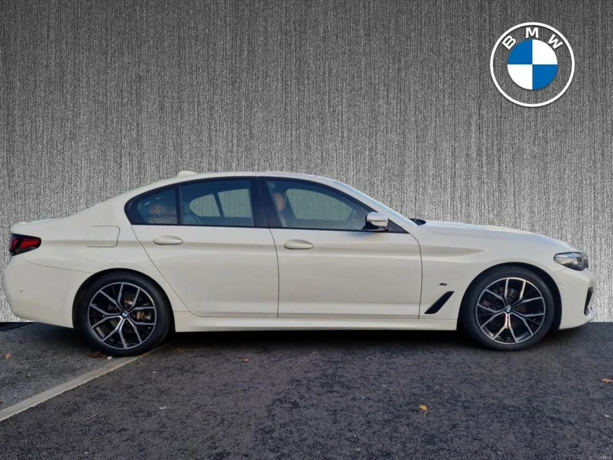 BMW 5-Series 520d xDrive M Sport Saloon - Image 4