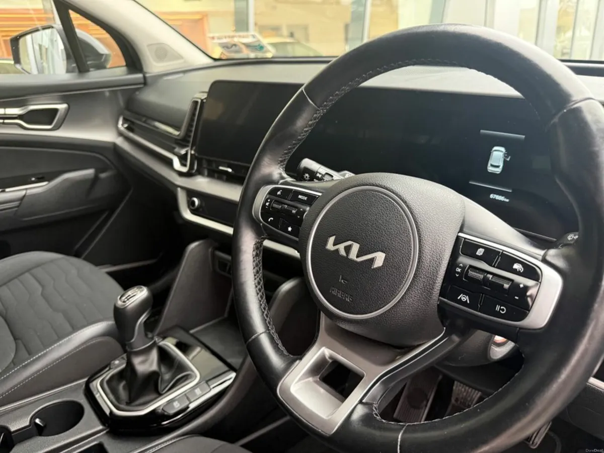 Kia Sportage Manual 5DR - Image 2