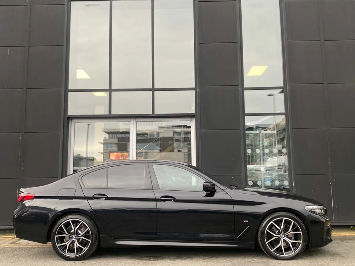 BMW 5-Series 520d M-Sport Auto - Image 4