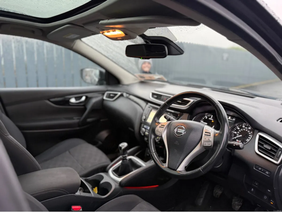 Nissan Qashqai 2015  NISSAN QASHQAI 1.5 DCI NTEC - Image 4