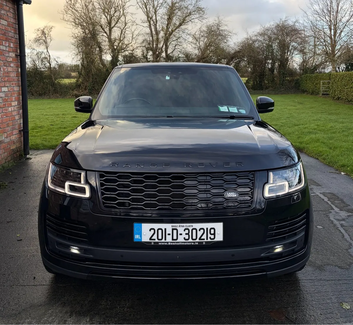 Land Rover Range Rover P400e Autobiography BlackEd - Image 3