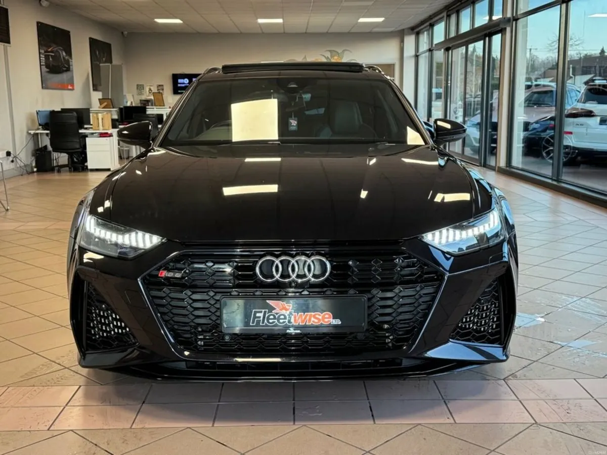 4.0 TFSI V8 Launch Edition Estate 5dr Petrol Tiptr - Image 2