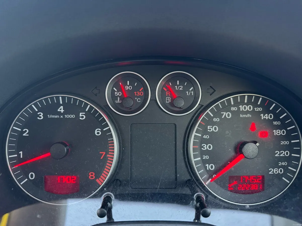 Audi A3 1.6 hatchback - Image 3