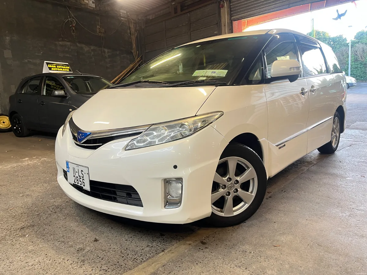 Toyota Estima 2011 hybrid 7 seater - Image 2