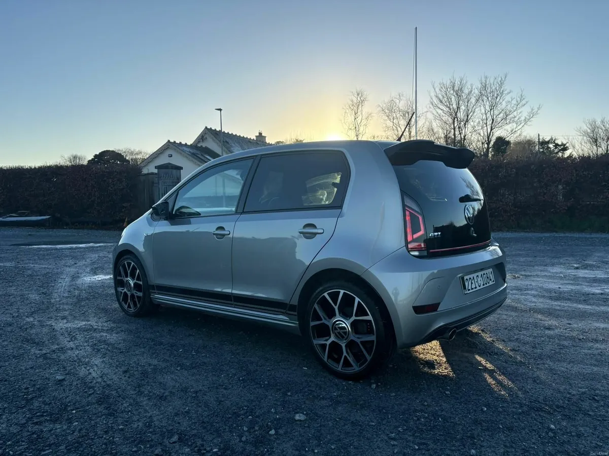 Volkswagen up!  GTI 2022 - Image 1