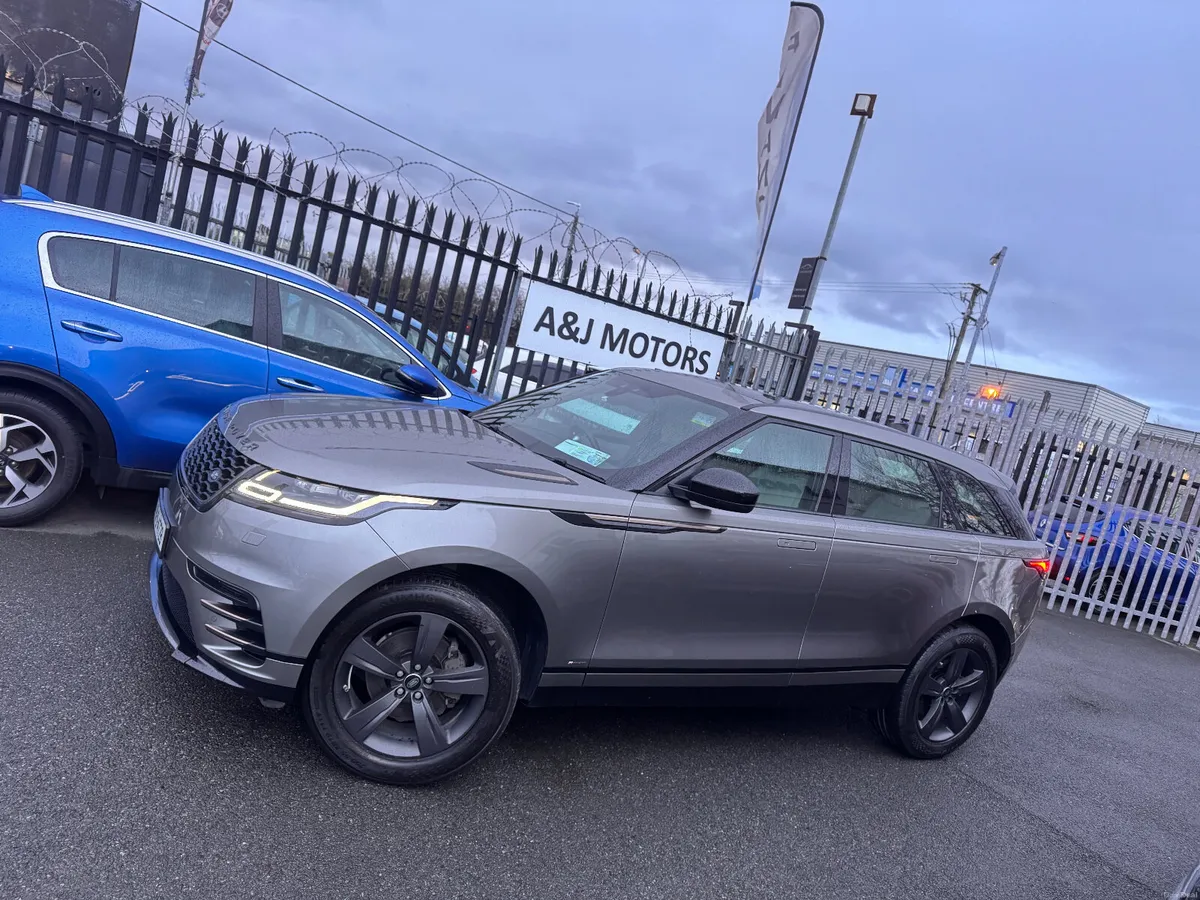 19 Range Rover Velar Glass Rood R Dynamic - Image 2