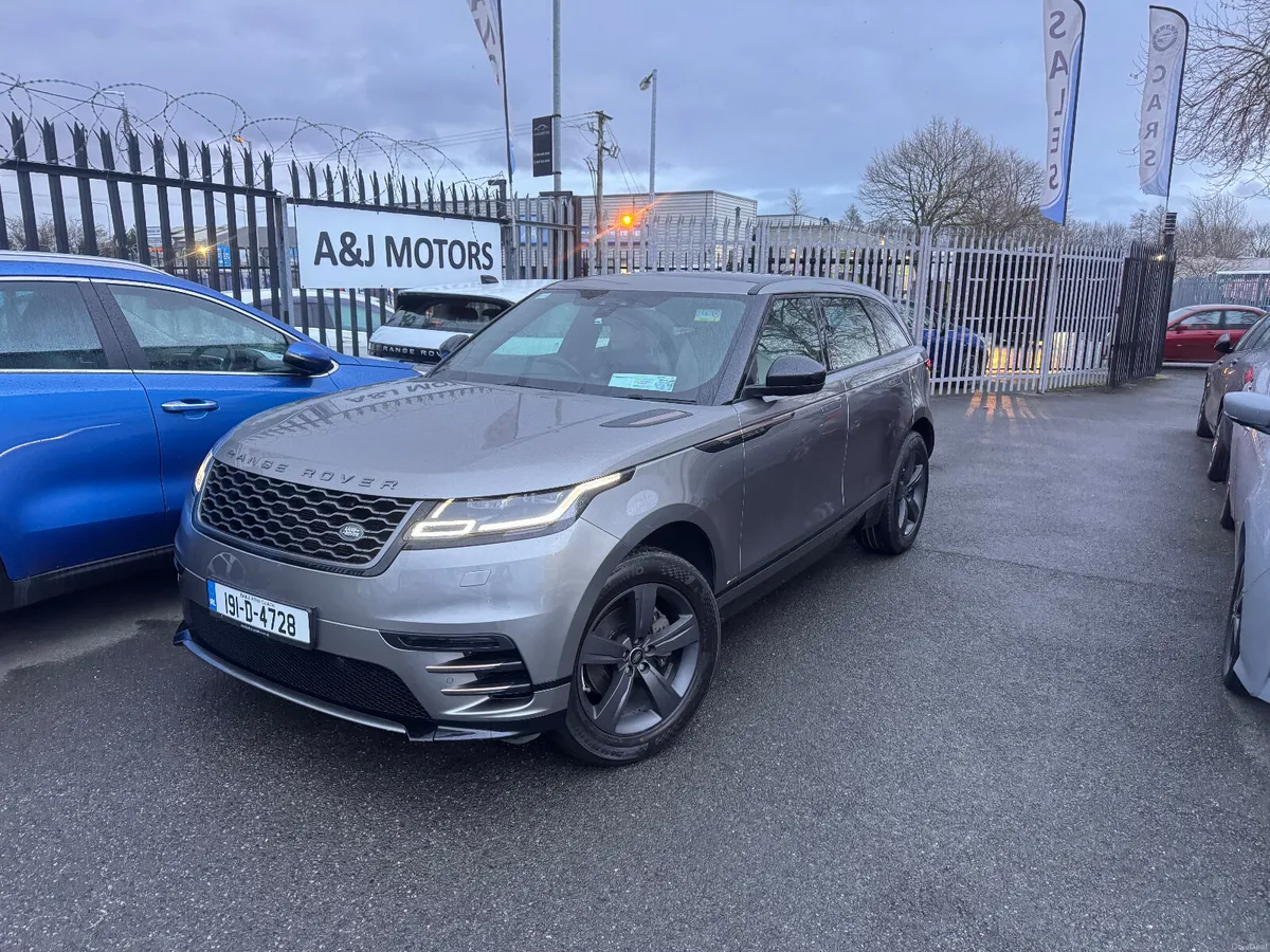 19 Range Rover Velar Glass Rood R Dynamic - Image 1