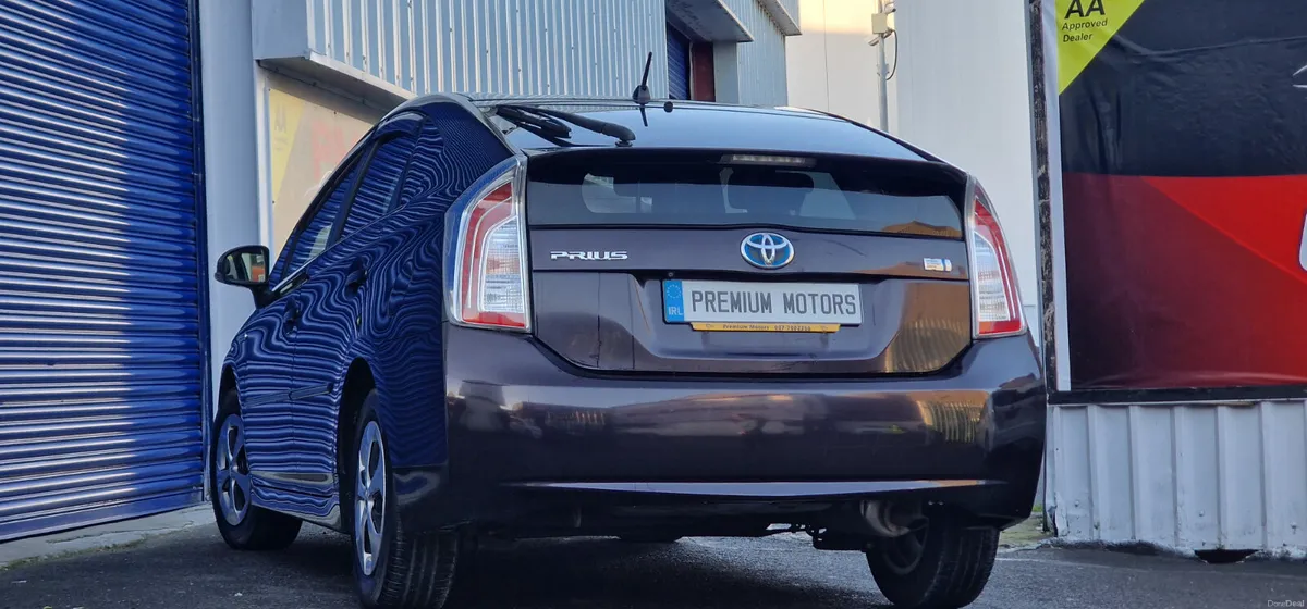 Toyota prius AA Approved - Image 3
