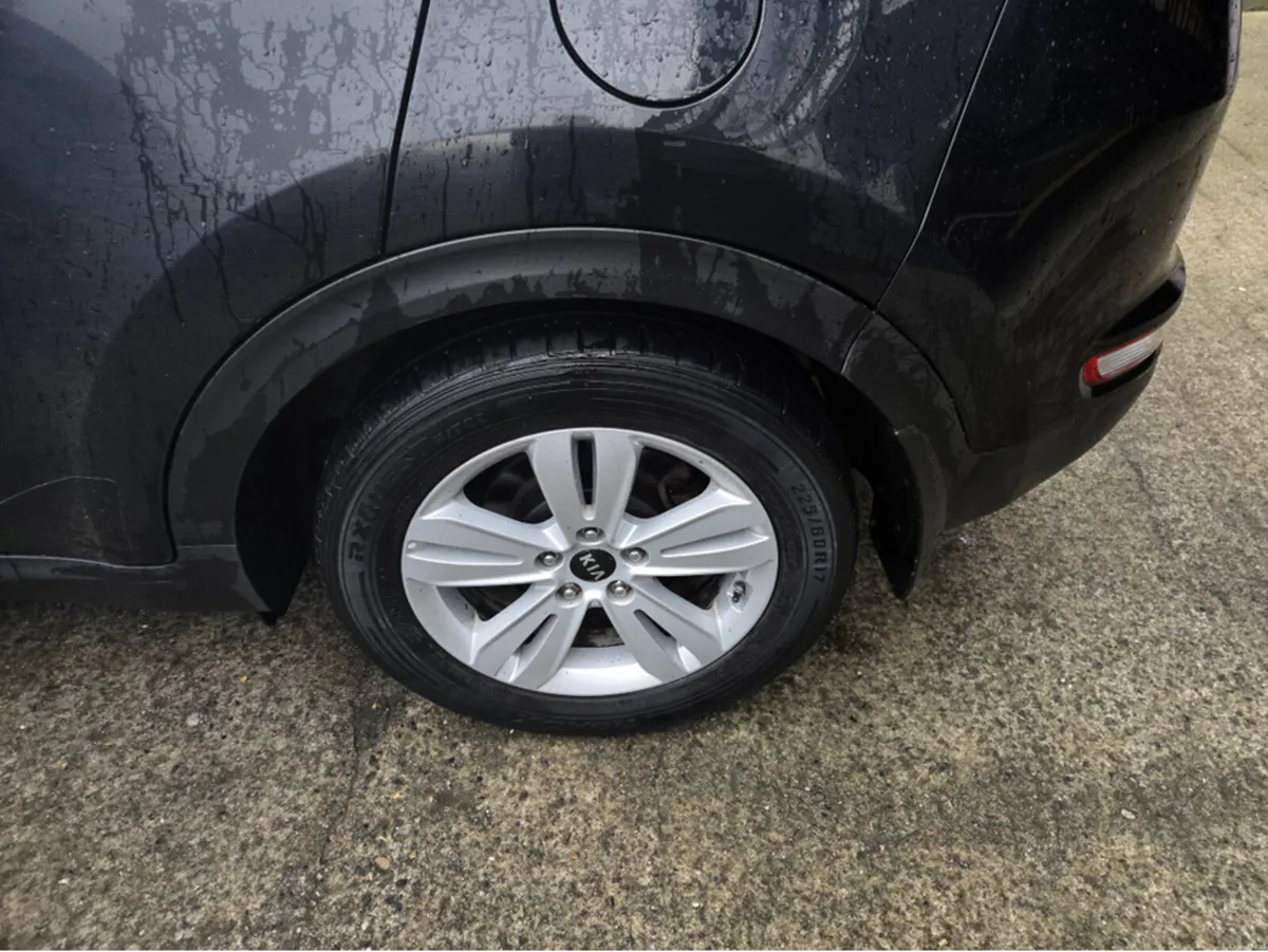 Kia Sportage 2.0 PLATINUM 4X4 5DR // ALL WHEEL DRI - Image 6